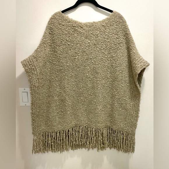 Italian Wool Poncho - Picture 2 of 4